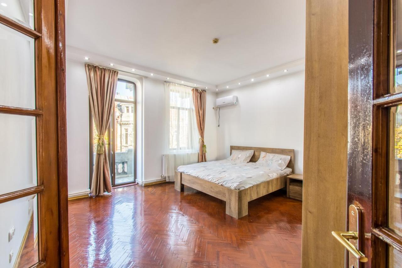 Apartment Faryna Bukarest Exterior foto